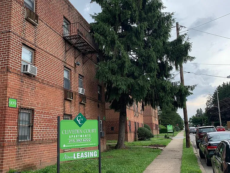 1009 E Cliveden St #913-4 — Photo 1