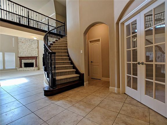 5th image of 3508 Bahama Dr