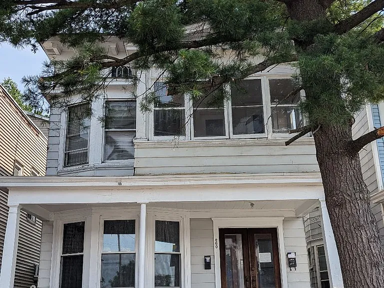 460 Delaware Ave #1 — Photo 23