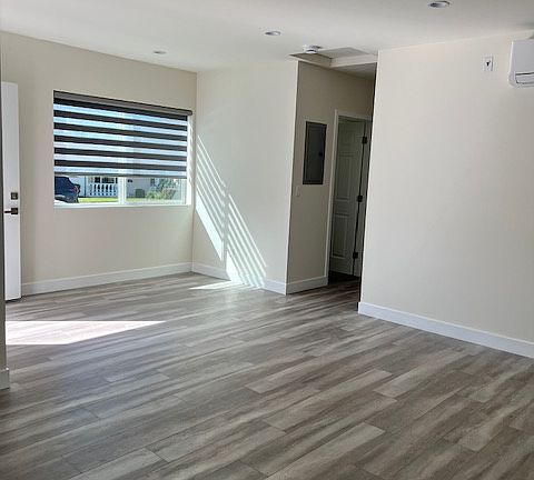 5th image of 1400A Elm Ave