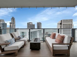 68 SE 6th St #3911, Miami, FL 33130