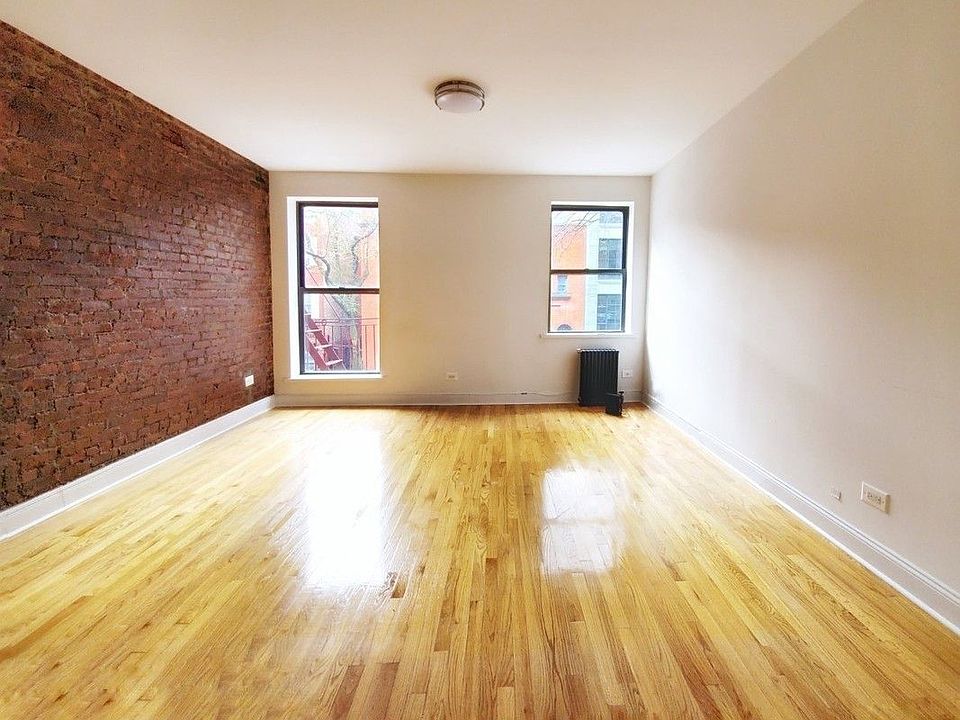 1st image of 115 W 16th St #225