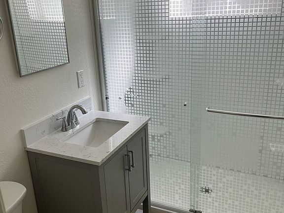 5th image of 1030 N Court St APT 4