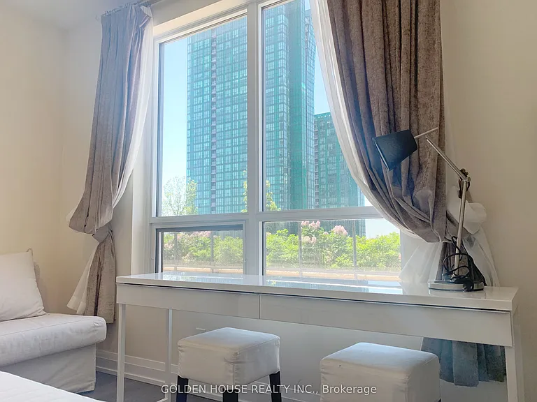 5 Sheppard Ave E #1718 — Photo 17