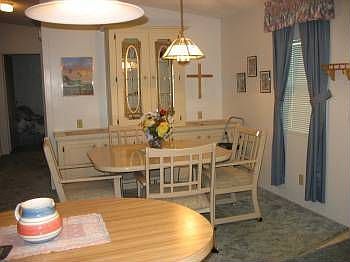 3rd image of 16527 Avenida Del Lago