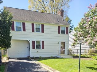 29 Dumont St, Rochester, NY 14617