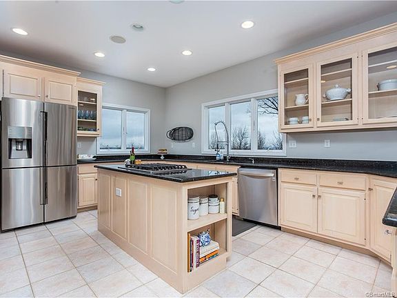 5th image of 89 Boulder Dr