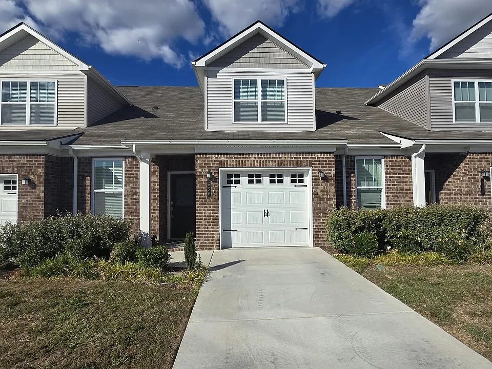 556 Trinity Way #1