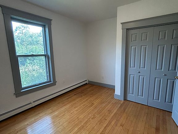 4th image of 1041-1045 W Galena St #1041