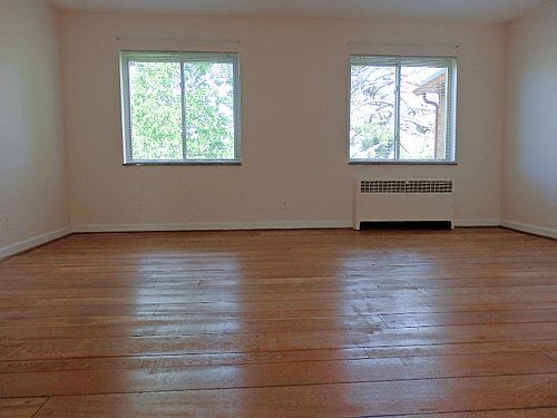 2nd image of 3596 Mooney Ave APT 4