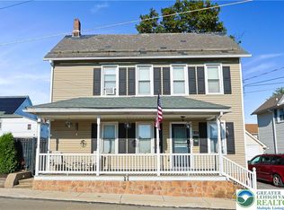 22 A St, Pen Argyl, PA 18072