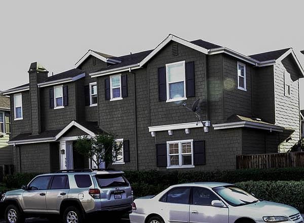 2nd image of 754 Tennyson Dr