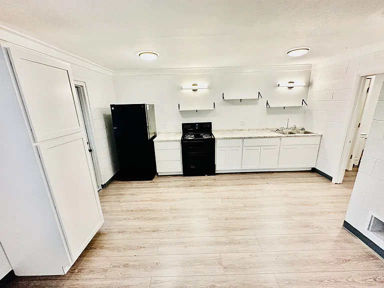 5732 N State Rd #2 — Photo 4