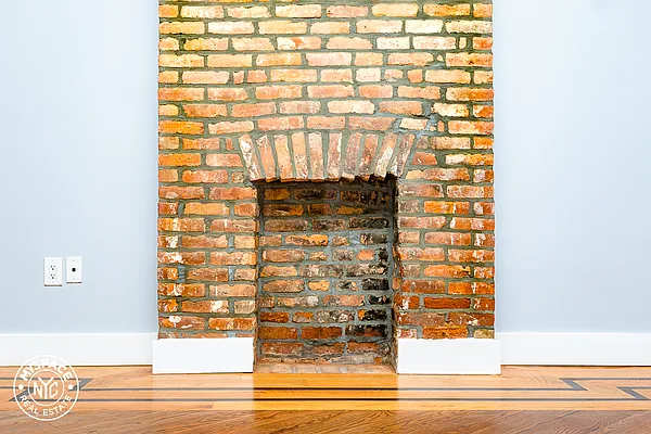 Rented by MySpaceNYC | media 9