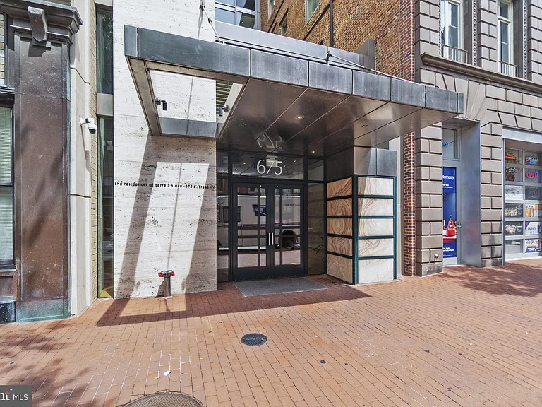 675 E St NW #500 — Photo 25