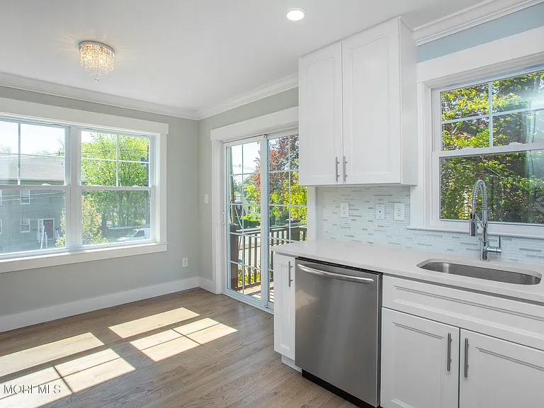 246 Main St — Photo 10