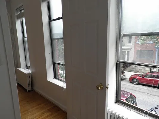 Rented by R New York | media 25