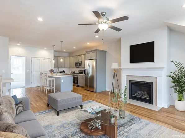 16 Hazelnut, Plymouth, MA 02360