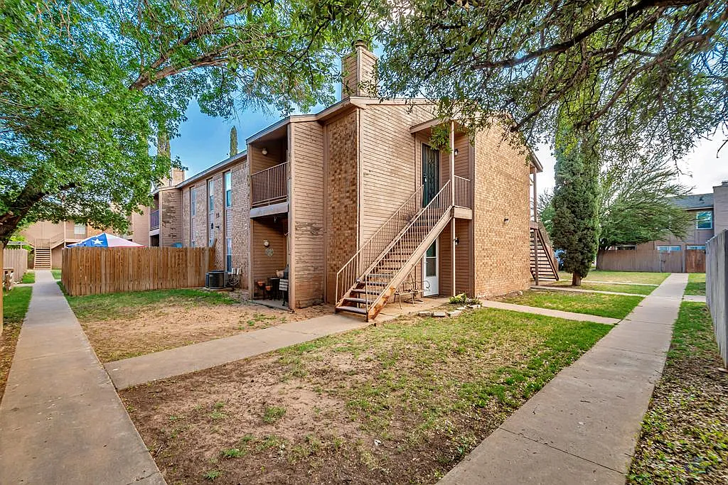 1 bed, 1.0 bath, 665 sqft, $1,500 — Photo 1