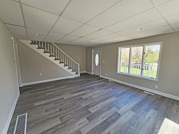 4th image of 113 Arch St