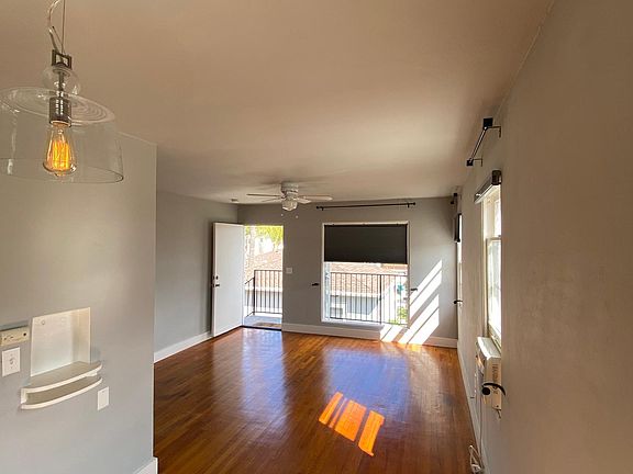 5th image of 4550 1/4 35th St