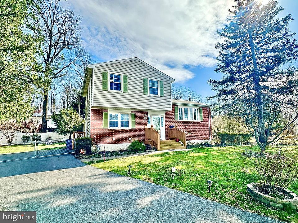 1st image of 605 Zell Ct