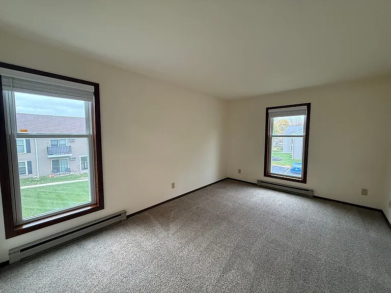 High Point Commons Apartments — Photo 16