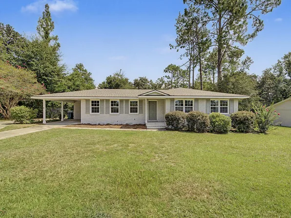 11 Loganberry Cir, Valdosta, GA 31602