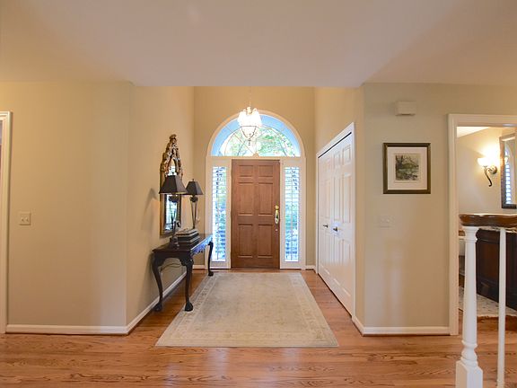 3rd image of 1173 Foxwood Ct