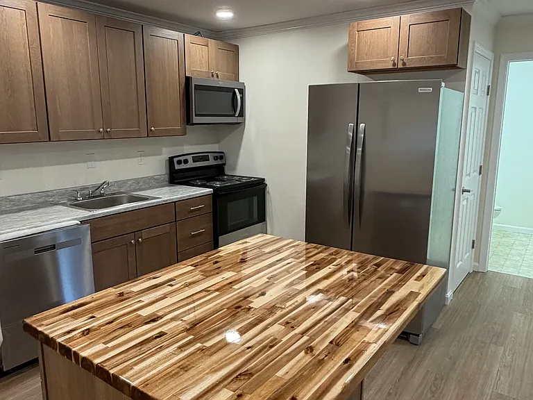 119 Main St — Photo 1