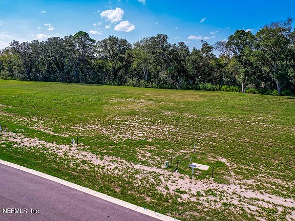 3rd image of 96 WHISTLING PALM Court