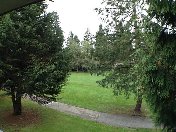 5th image of 15820 24th Dr SE