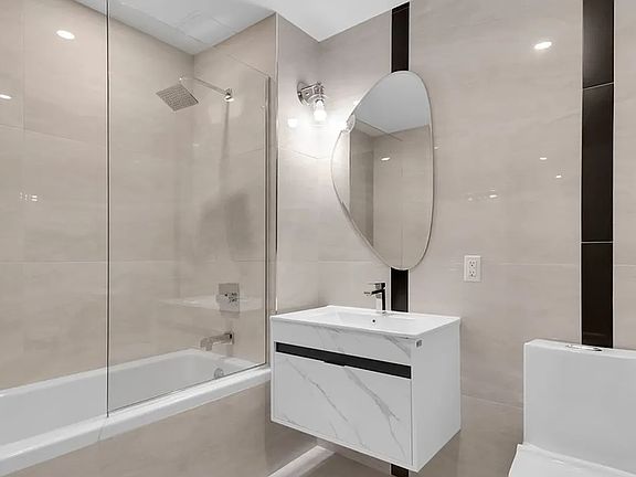 2nd image of 88 Linden Blvd #7I
