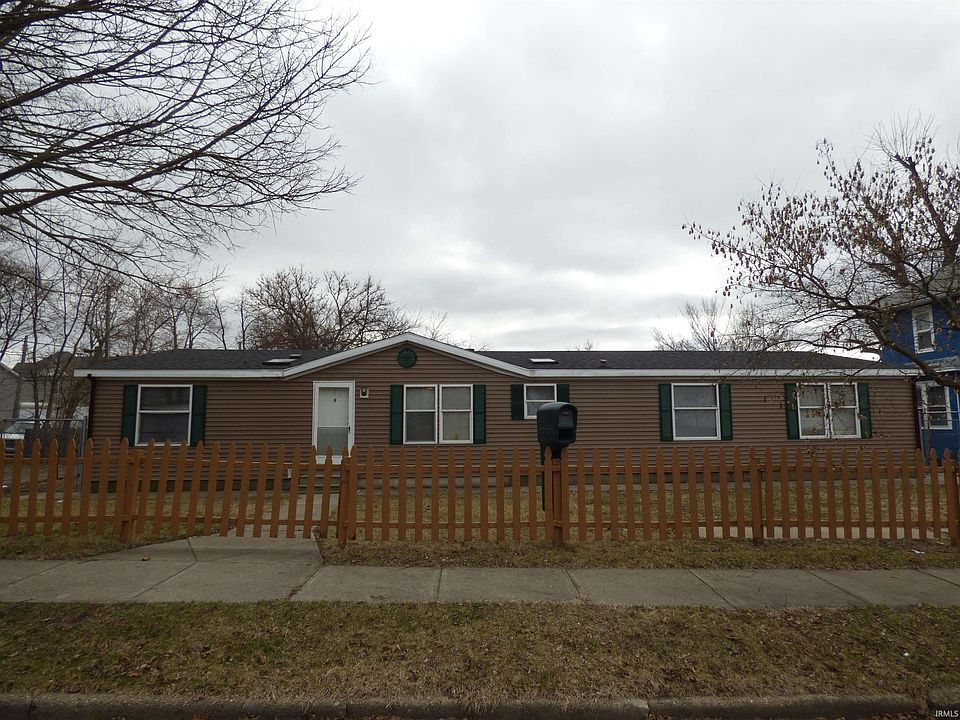 1st image of 119 Chapman Ave