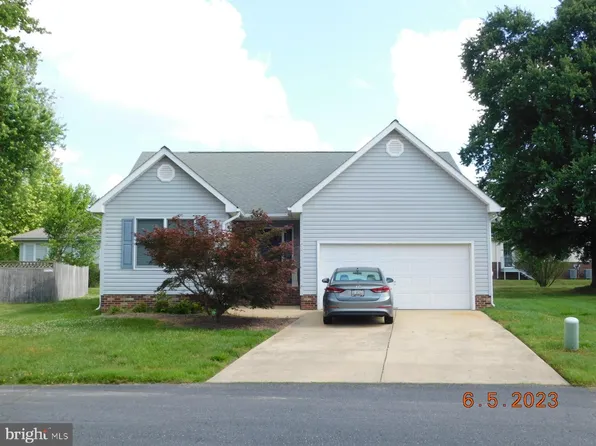 45654 Centerview Ln, Great Mills, MD 20634