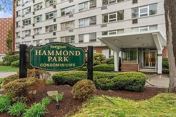 1st image of 10 Hammond Pond Pkwy APT 606