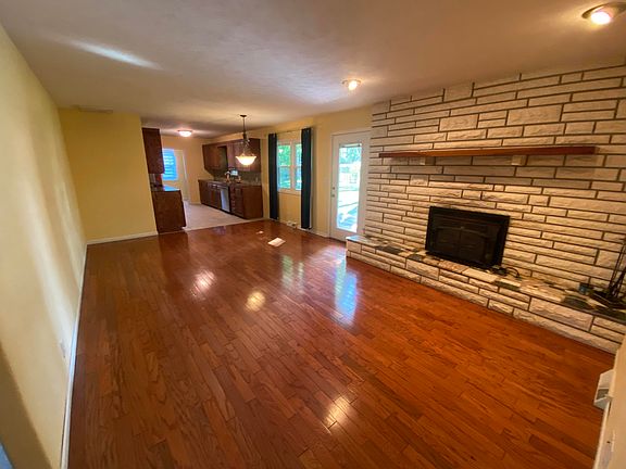 5th image of 1227 S Ventura Avenue