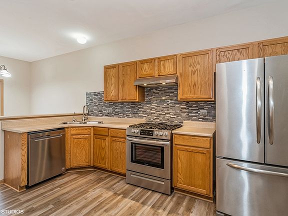 4th image of 379 N Tower Dr #0