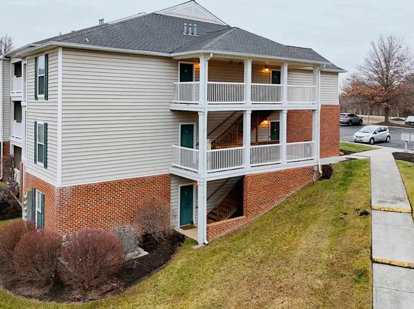 305 N Knollwood Dr Suite 5304, Blacksburg, VA 24060