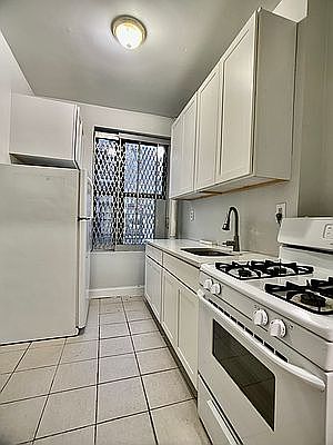 2nd image of 532 W 159th St APT 4D