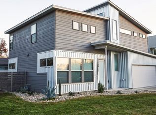 1139 3/4 Gunter St #A, Austin, TX 78721