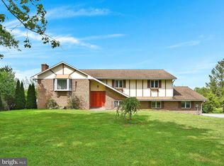 3067 Mount Gretna Rd, Elizabethtown, PA 17022