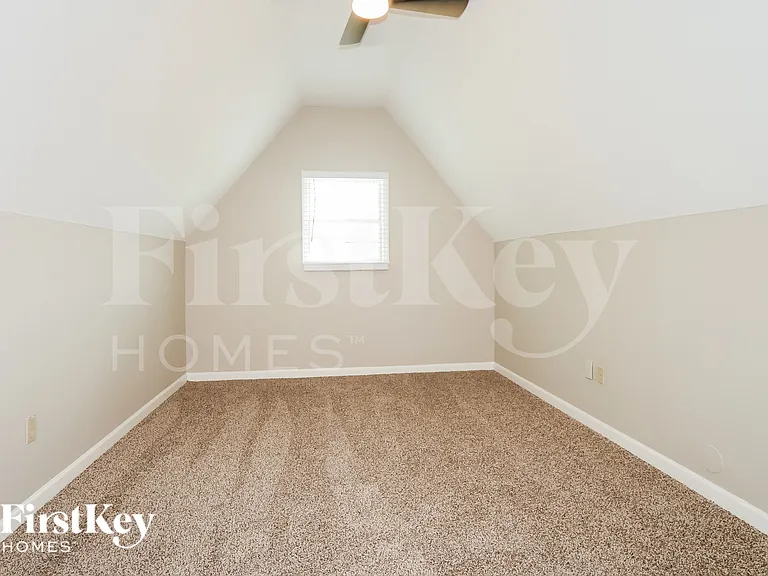 9344 Helmsley Dr — Photo 13
