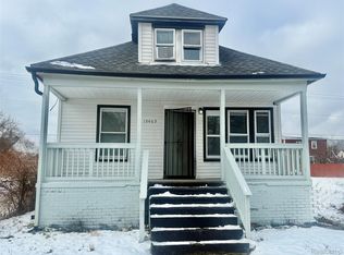 13463 Buffalo St, Hamtramck, MI 48212