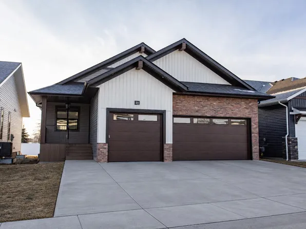 20 Emmett Cres, Red Deer, AB T4P 3G8
