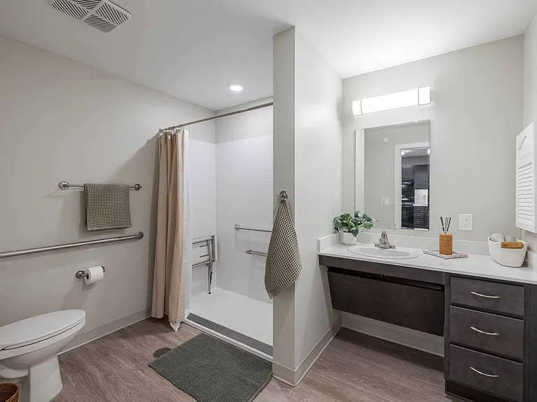 Berwyn East Place — Photo 8