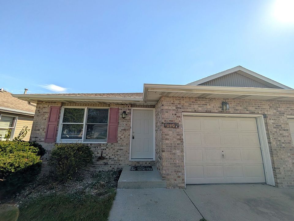 1st image of 610 Spring Valley Dr #A