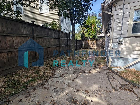 3rd image of 48 Knecht Dr