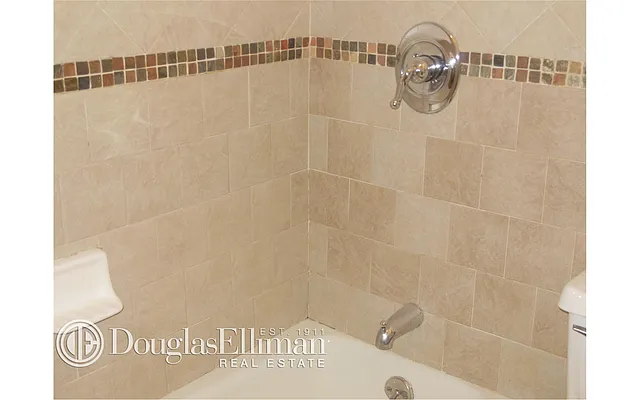 Rented by Douglas Elliman | media 27