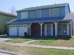 3841 Greenbriar Ln, Harvey, LA 70058